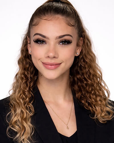 Mikayla, Social Media Coordinator 